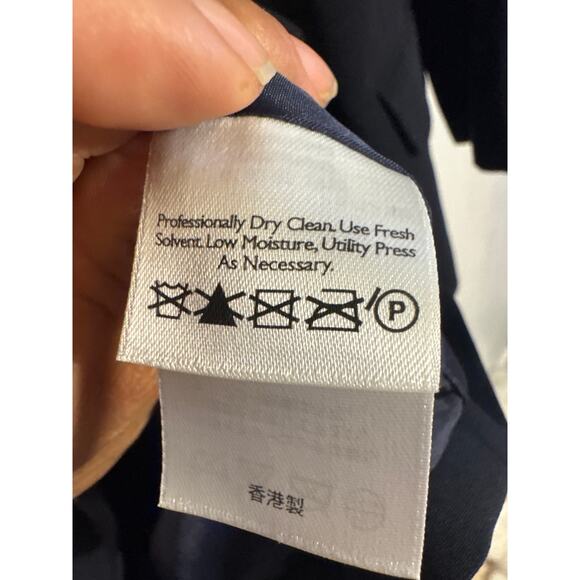 Eddie Bauer Women’s Petite 10 Jacket – Black, Classic Fit - Picture 5 of 9